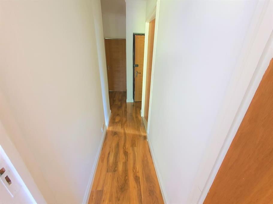 2 Bedroom Flat - Travel Direct To Heathrow/central * Londra